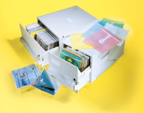 Durable 525610 CD Tárolódoboz, Műanyag, Zárható Krómozott Zár, 26 CD DVD Kapacitás, 5 Elválasztó, Címketartó, Szürke