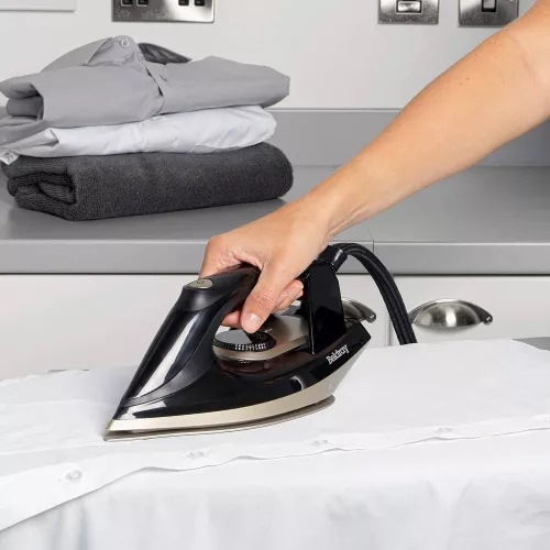 Beldray BEL01035 Gőzállomás - 2600W, 1.5L, Rózsaarany