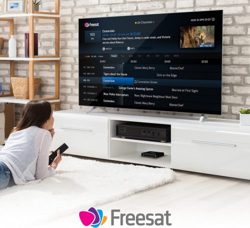 Manhattan SX Freesat HD Box, Fekete, 170+ Csatorna, 457g