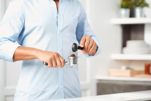 De'Longhi DLSC058 Kávétömörítő - Kalibrált Rozsdamentes Acél Alap, Fa Nyél, 51 mm Átmérő