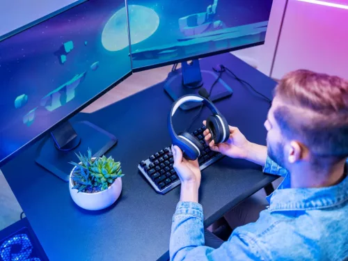 Trust Gaming GXT 391 Thian Vezeték Nélküli Gamer Fejhallgató, 5.8 Ghz, USB Dongle, Over Ear, 13 Óra Játékidő, 40 Mm Hangszóró, 3.5 mm Jack, Fekete