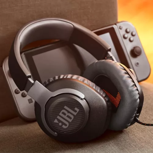 JBL Quantum 100 vezetékes gamer fejhallgató levehető mikrofonnal