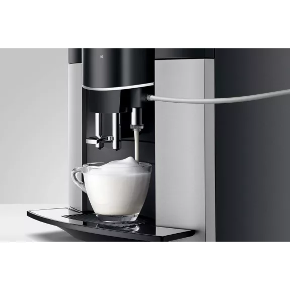 JURA D600 Platin Automata Kávéfőző, 1450 W, 230 V, 1,9 L, Aroma G2 Őrlő, PEP, Vízszűrő, Tejhabosító, Fekete-Platina JURA D600 Platin Automata Kávéfőző, 1450 W, 230 V, 1,9 L, Aroma G2 Őrlő, PEP, Vízszűrő, Tejhabosító, Fekete-Platina
